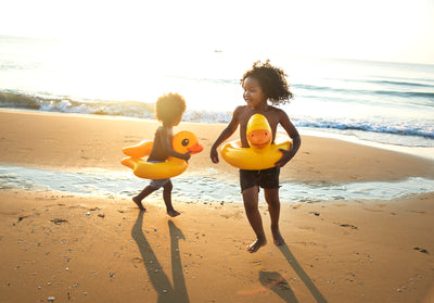 Praia com crianças: tudo para você se preparar para esse verão