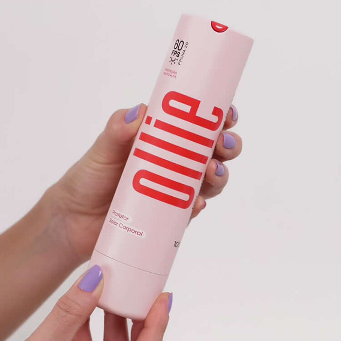 Protetor Solar Hidratante Corporal FPS 60 da Ollie, ideal para hidratação e proteção da pele.